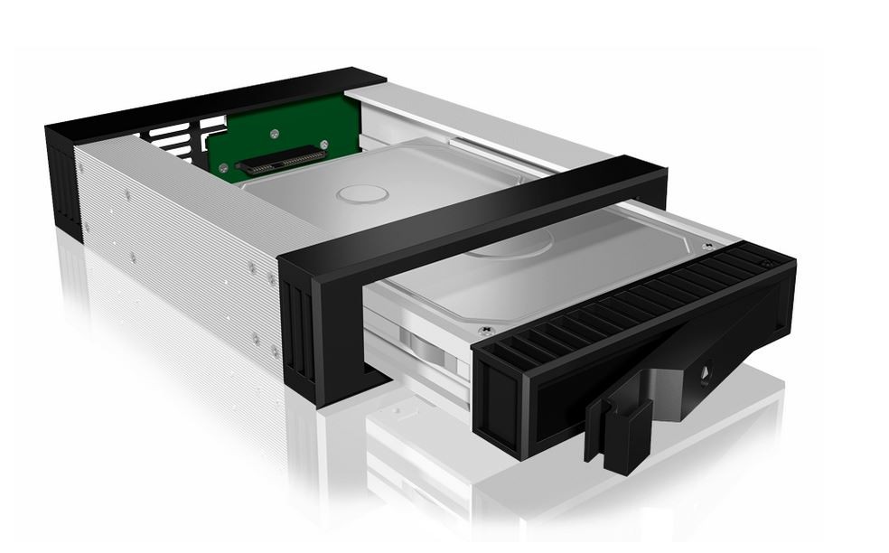 IB-129SSK-B 3,5''/2,5'' HDD SATA/SAS 