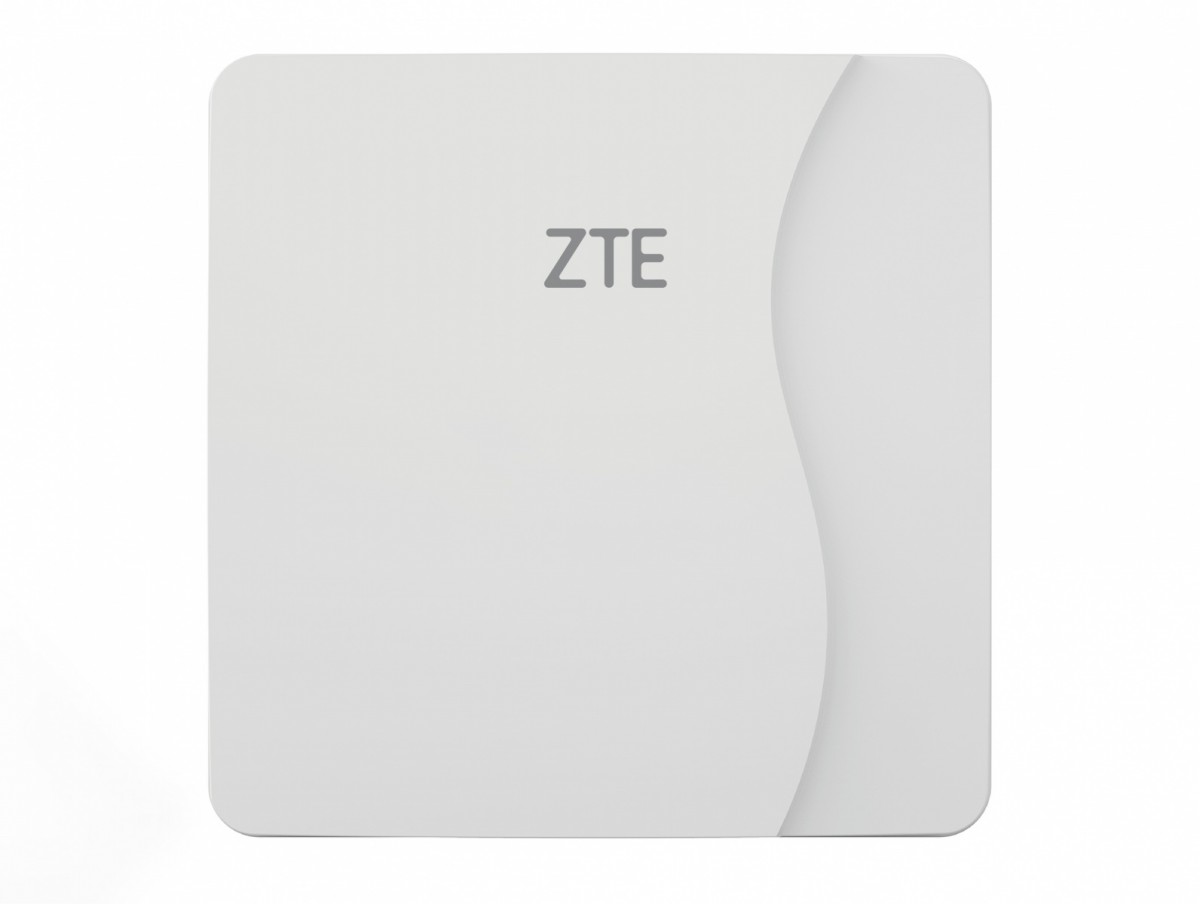 Antena profesjonalna do szybkiej transmisji danych LTE kat. 15 do 800 Mb/s MF258K ODU